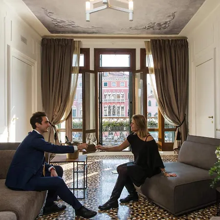 Riva Del Vin Boutique Hotel 3*