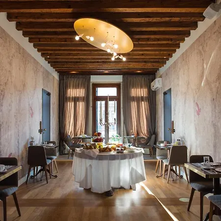 Riva Del Vin Boutique 3* Venice