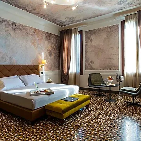 ホテル Riva Del Vin Boutique 3*