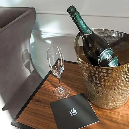 Riva Del Vin Boutique ホテル
