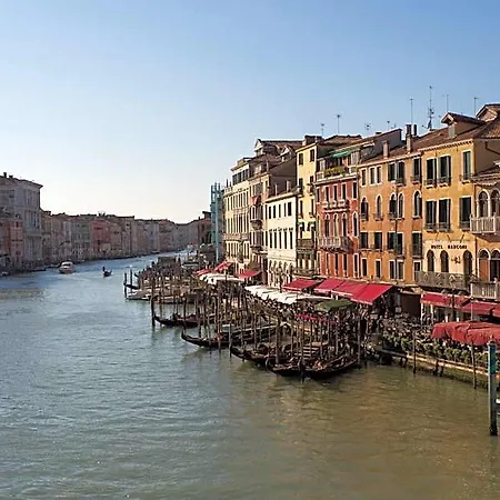 ホテル Riva Del Vin Boutique 3*