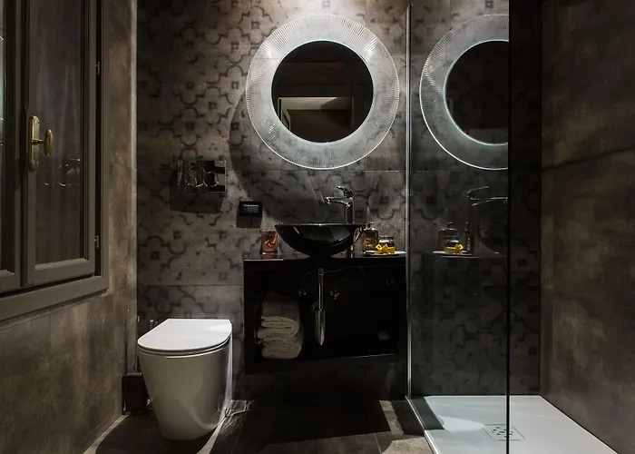 Riva Del Vin Boutique Hotel 3*